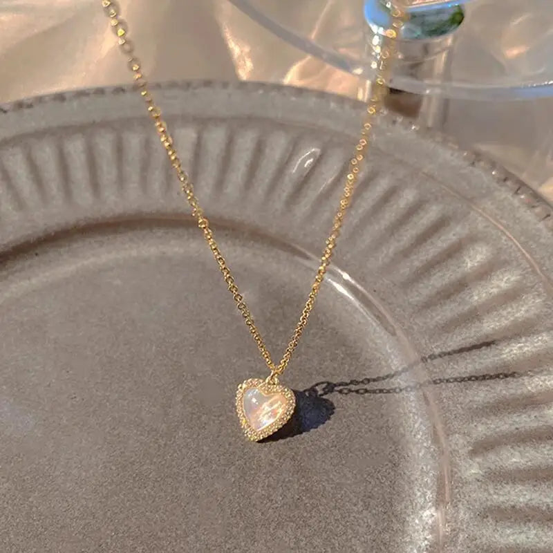Korean-Style Acrylic Butterfly Necklace – Elegant Gold-Tone Pendant for Women
