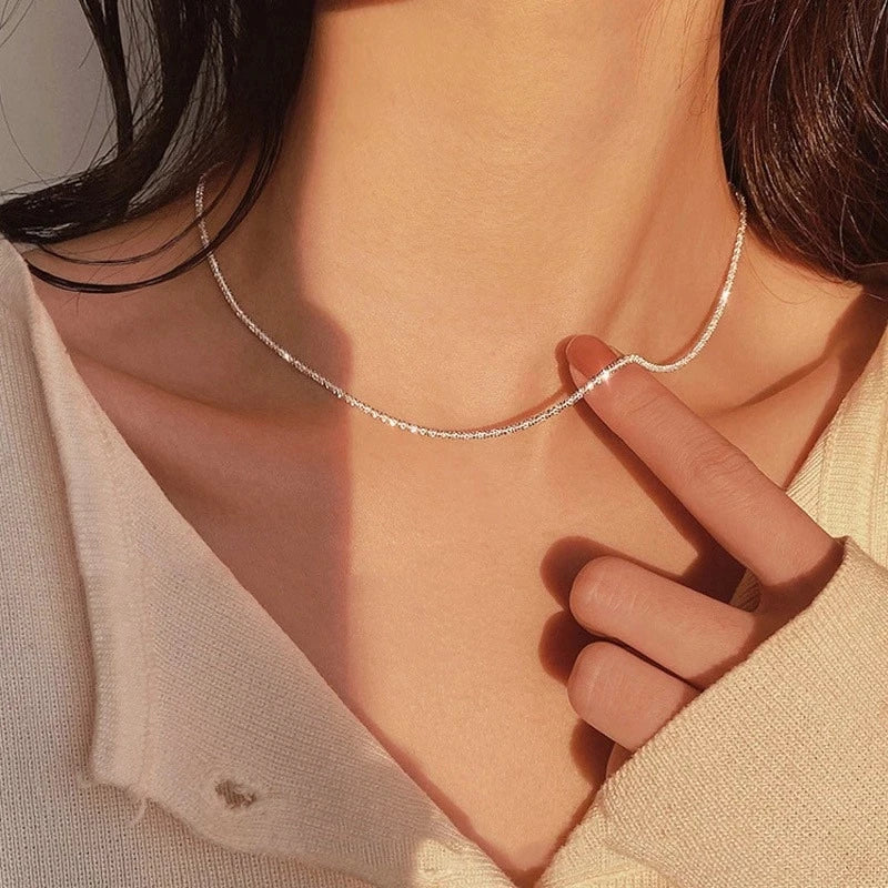 Delicate Heart Pendant Necklace – Gold Clavicle Chain with Exquisite Crystal Zircon