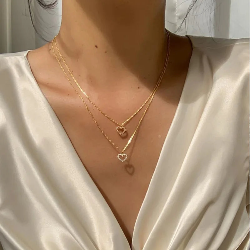 Delicate Heart Pendant Necklace – Gold Clavicle Chain with Exquisite Crystal Zircon