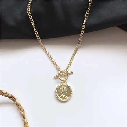 Delicate Heart Pendant Necklace – Gold Clavicle Chain with Exquisite Crystal Zircon